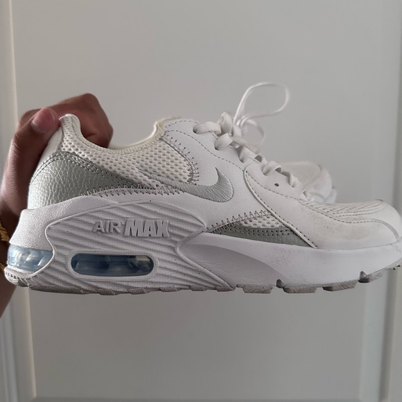 Nike Air Max White Sneakers - Picture 1 of 4